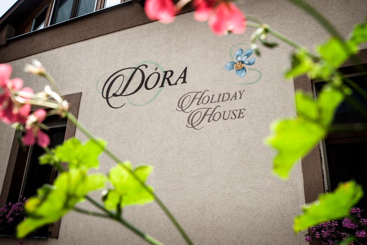 Dora Holiday House & Apartments Keszthely Exterior foto